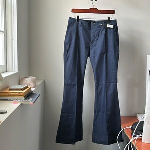 NWT.Banana Republic Factory Chambray Flare-Leg Trouser. Size 6 Petite | Indigo.